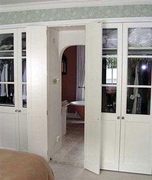 Fitted bedroom in white painted finish